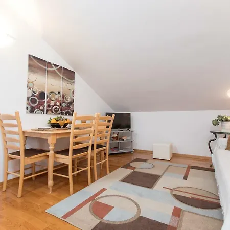Apartman Cozy *